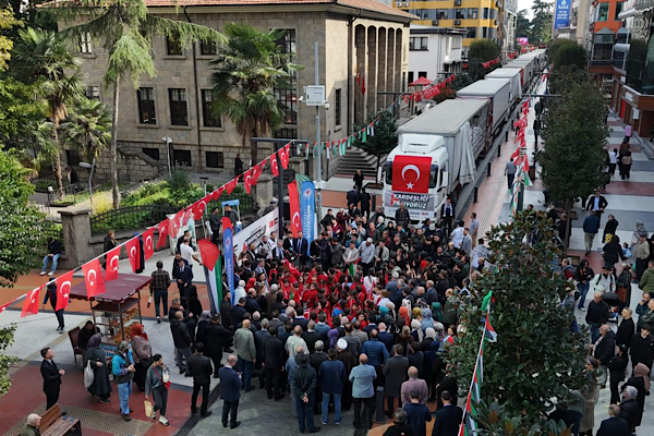 Trabzon’dan Gazze’ye 10 TIR insani yardım gönderildi
