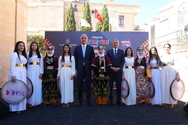 Türkiye Kültür Yolu Festivali’nin yeni rotası olan Mardin'de festival başladı