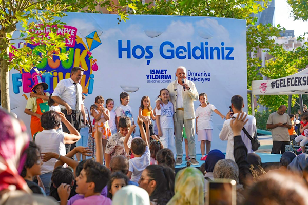 Ümraniye’de 21 parkta Çocuk Festivali düzenlendi