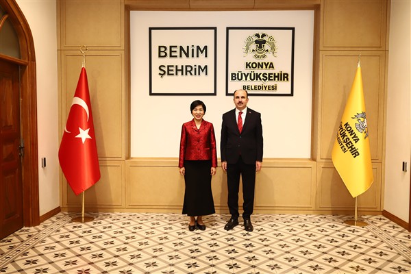 Vietnam'ın Ankara Büyükelçisi Dang, Başkan Altay'ı ziyaret etti