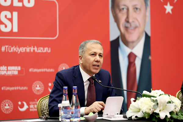 Yerlikaya: Tefecilere göz açtırmayacağız